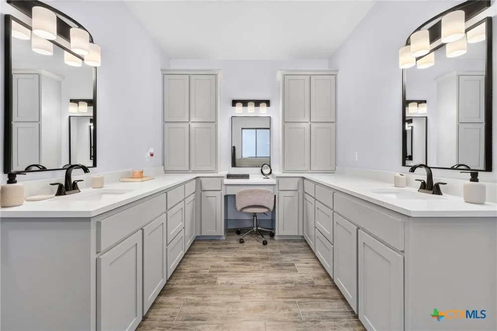 3584 Don Curtis Street Belton, TX 76513