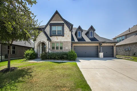 1420 Stoneleigh Place