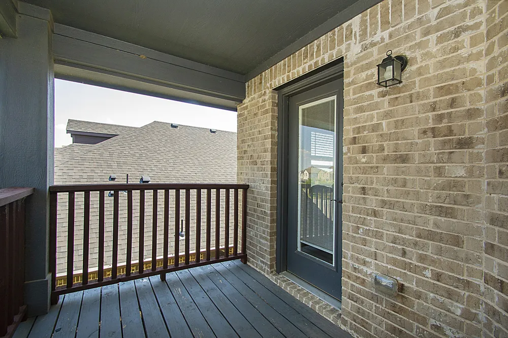 1420 Stoneleigh Place Aubrey, TX 76227