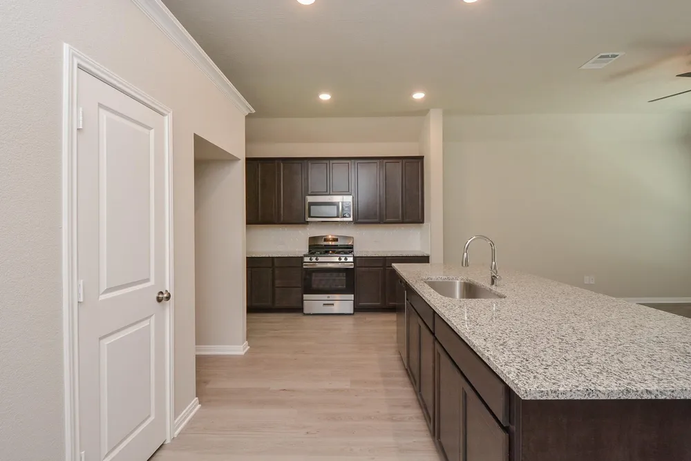 1063 Bending Trail Drive Tomball, TX 77375