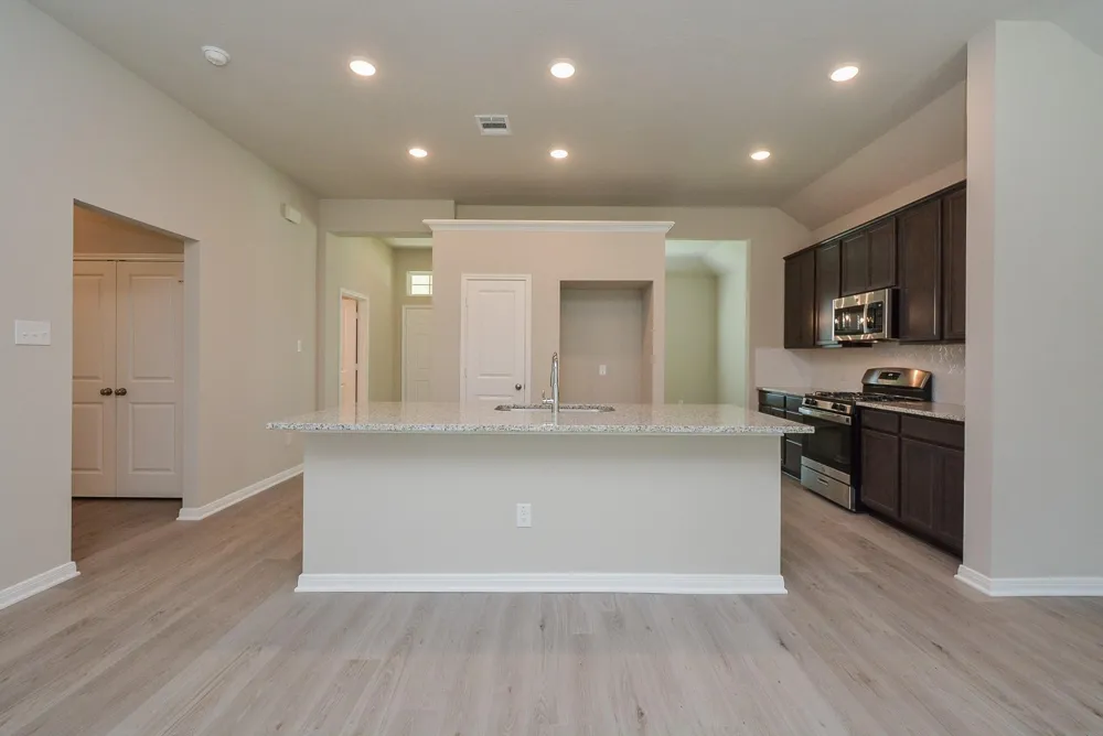 1063 Bending Trail Drive Tomball, TX 77375