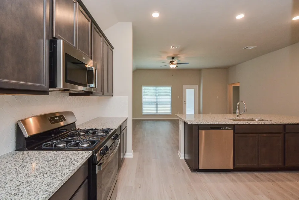 1063 Bending Trail Drive Tomball, TX 77375