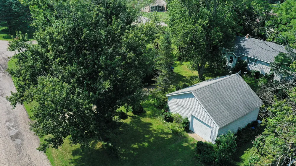 427 S Mayhew Street New Buffalo City, MI 49117