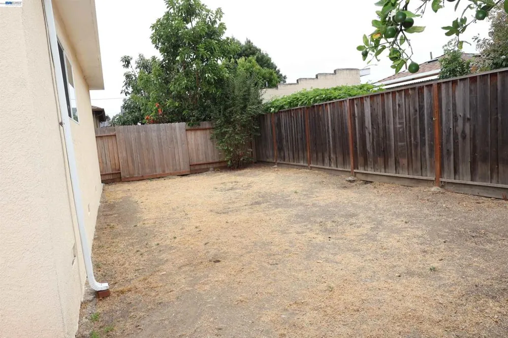 16829 Daryl Ave San Lorenzo, CA 94580