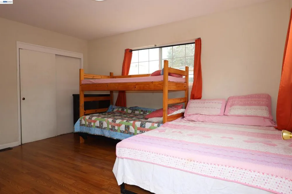 16829 Daryl Ave San Lorenzo, CA 94580