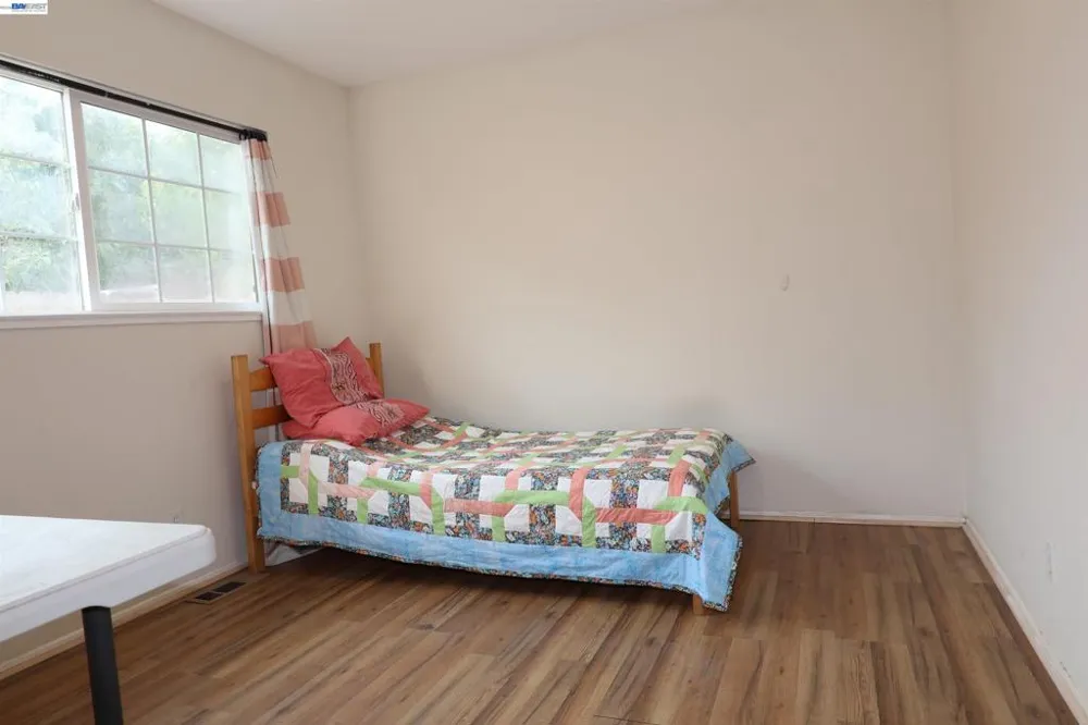 16829 Daryl Ave San Lorenzo, CA 94580