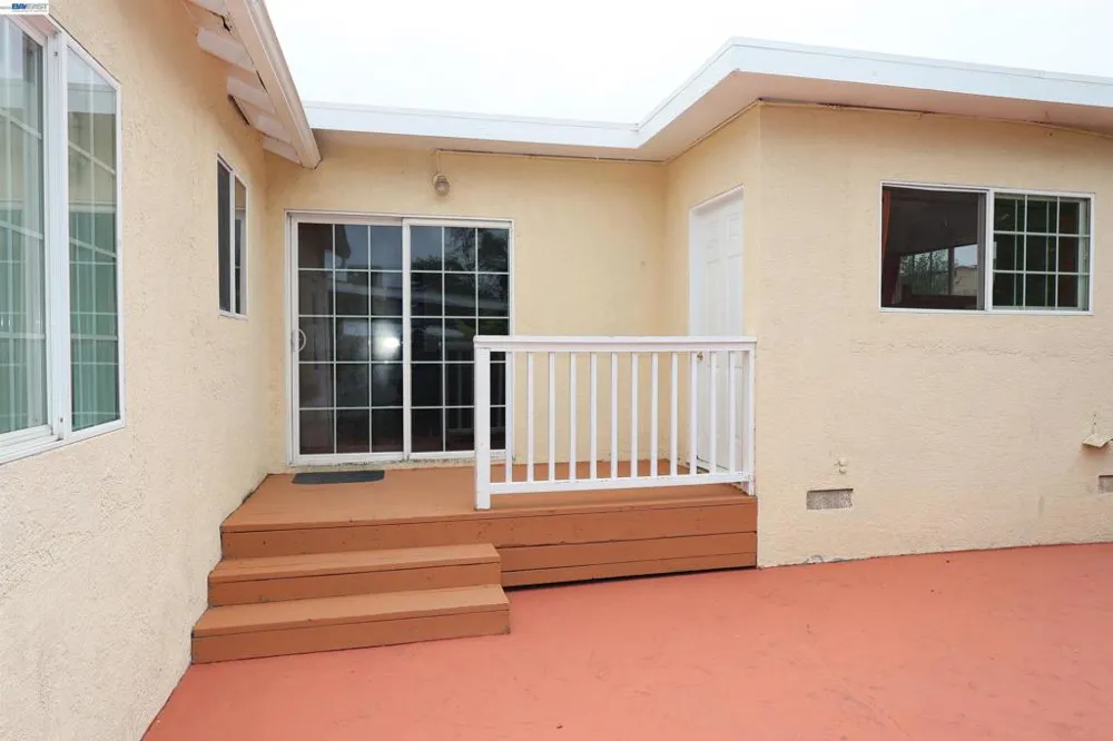 16829 Daryl Ave San Lorenzo, CA 94580