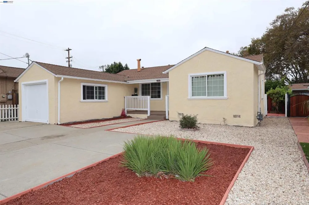 16829 Daryl Ave San Lorenzo, CA 94580