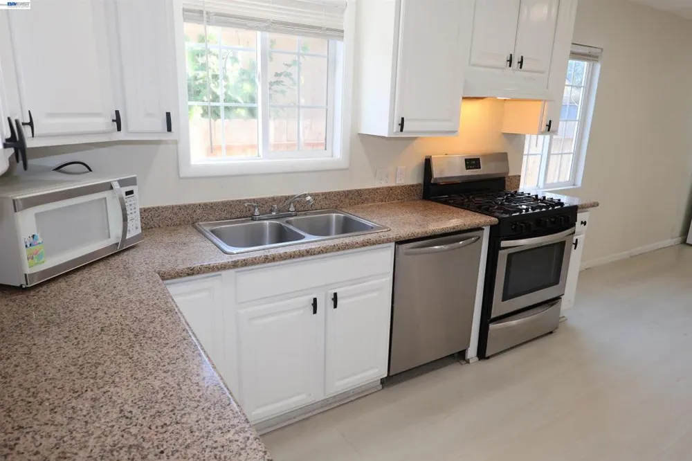 16829 Daryl Ave San Lorenzo, CA 94580