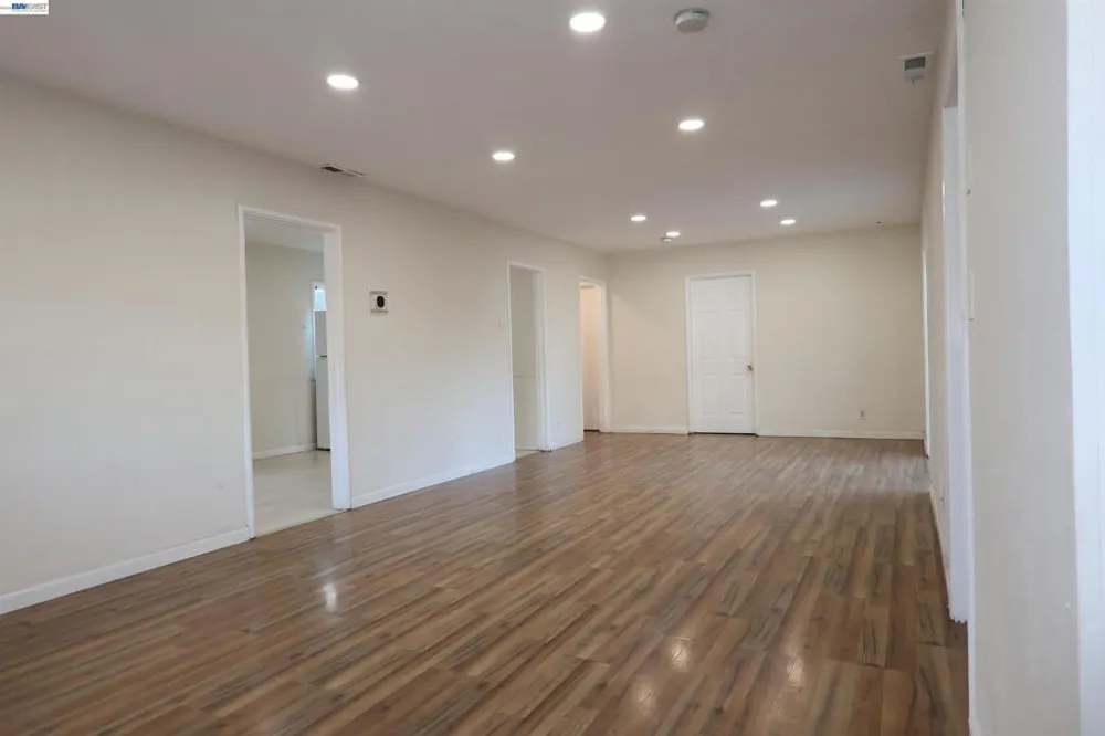 16829 Daryl Ave San Lorenzo, CA 94580