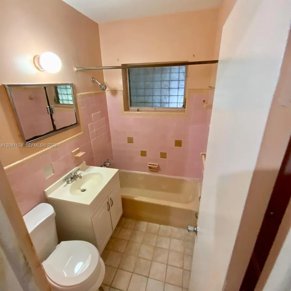 651 Jann Ave Opa-Locka, FL 33054