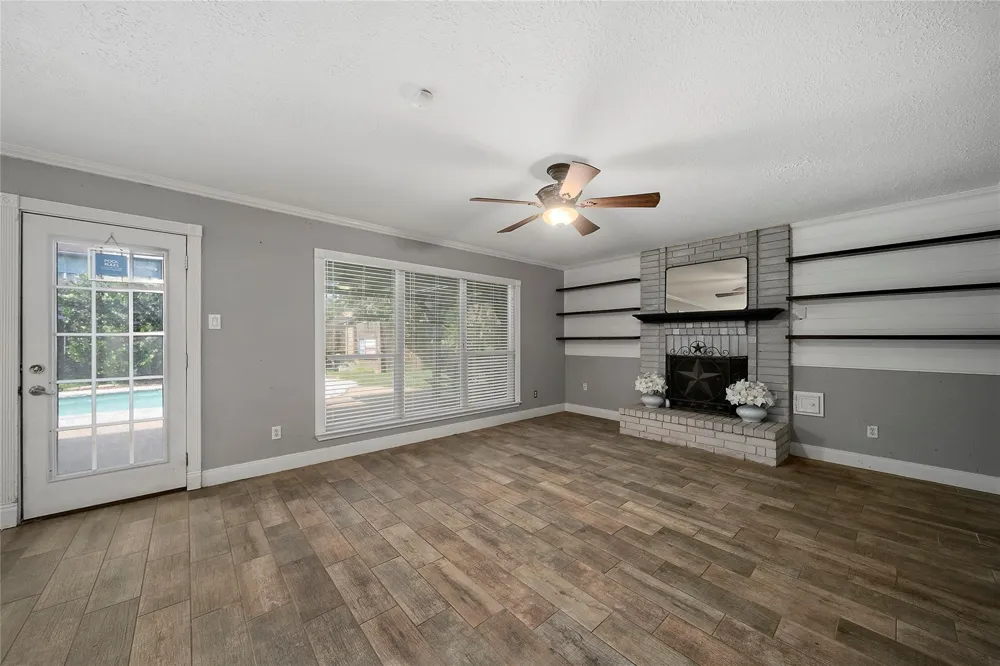 1801 Palo Duro Street Friendswood, TX 77546