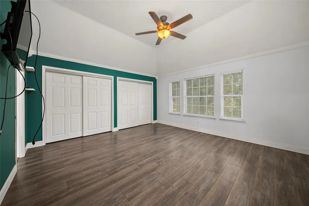 1801 Palo Duro Street Friendswood, TX 77546