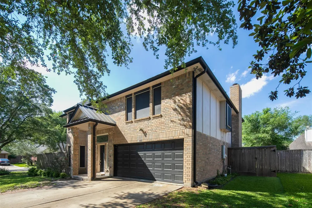 1801 Palo Duro Street Friendswood, TX 77546