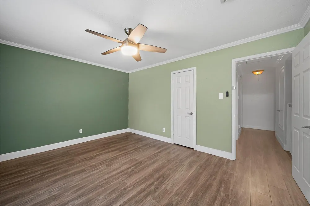 1801 Palo Duro Street Friendswood, TX 77546
