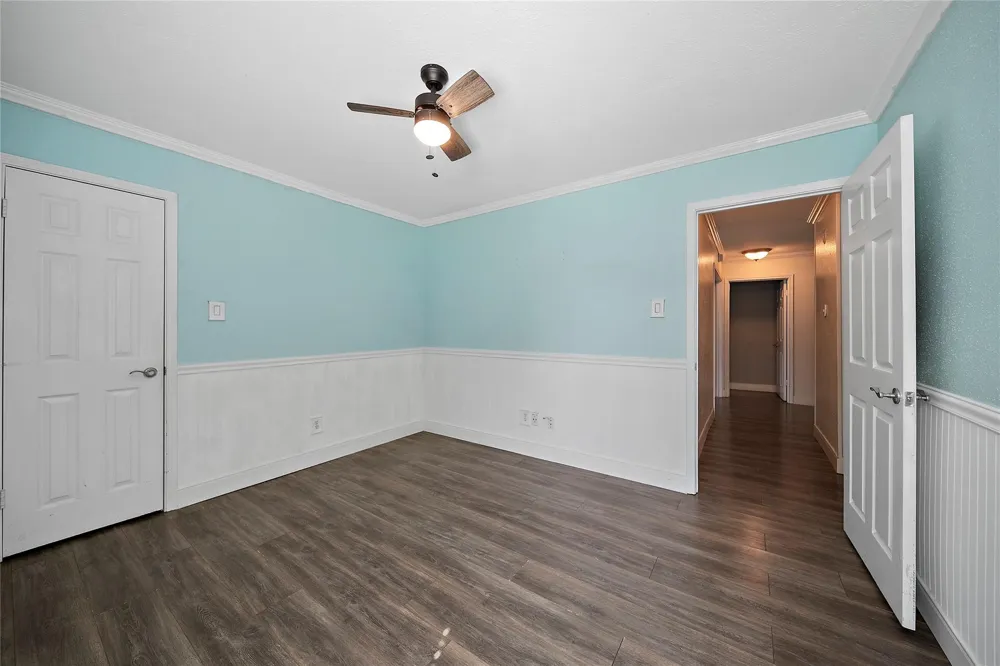 1801 Palo Duro Street Friendswood, TX 77546