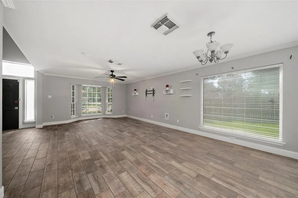 1801 Palo Duro Street Friendswood, TX 77546