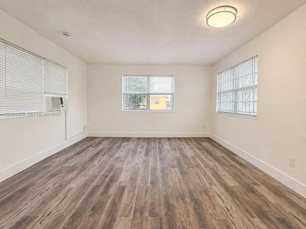 6950 NW 8th Ave #5 Miami, FL 33150