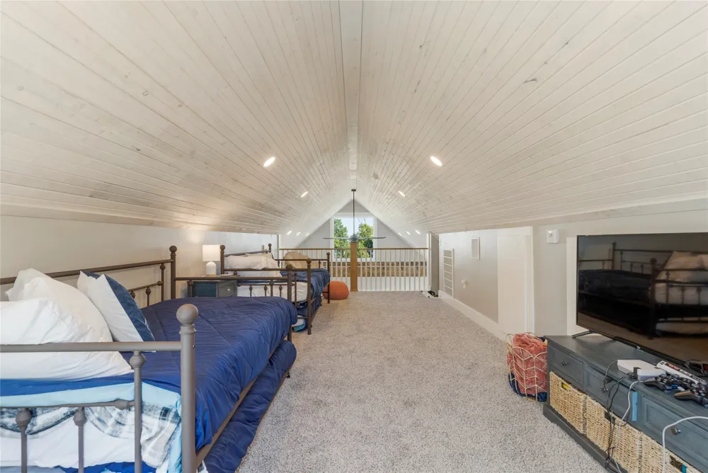 37205 S Cliff Crest Drive Vinita, OK 74301