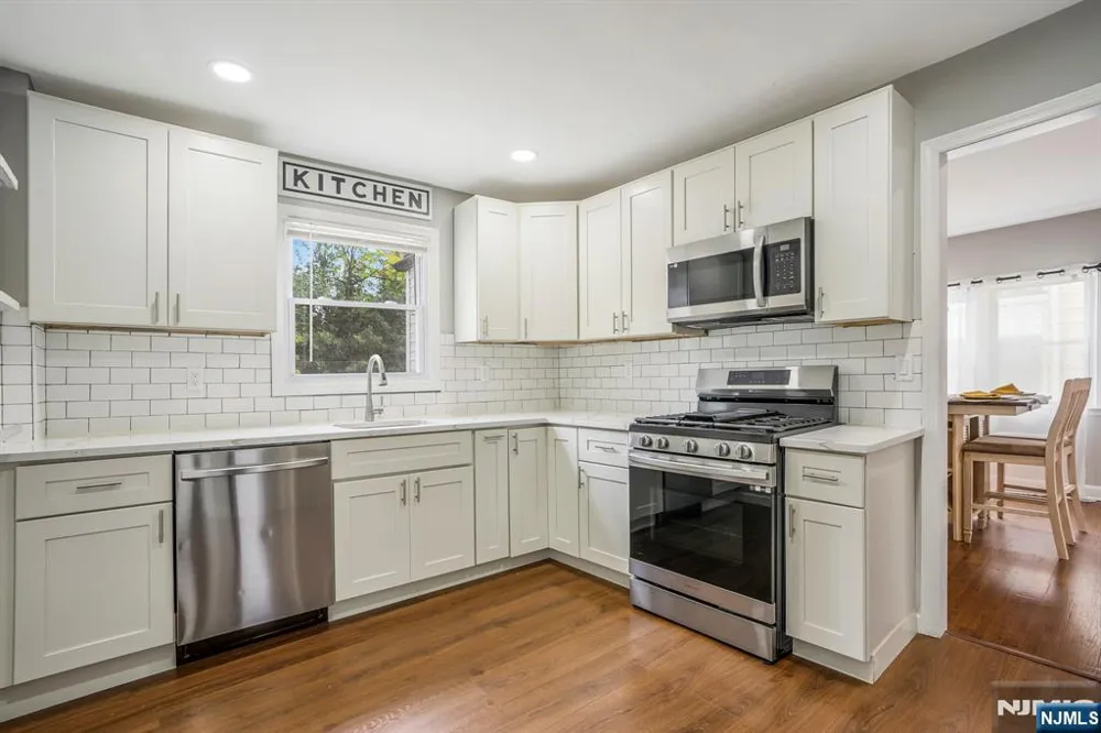 16 Pleasant Belleville, NJ 07109