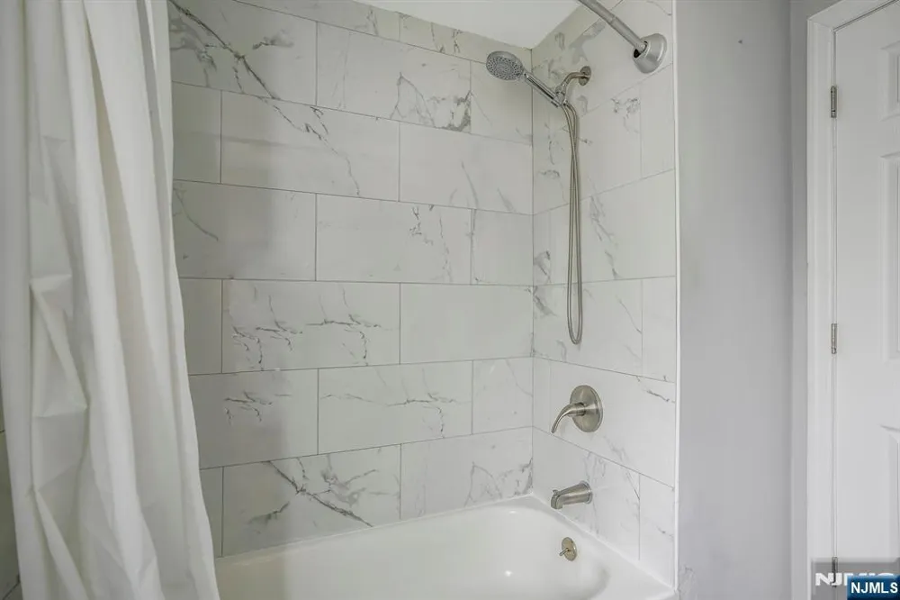 16 Pleasant Belleville, NJ 07109