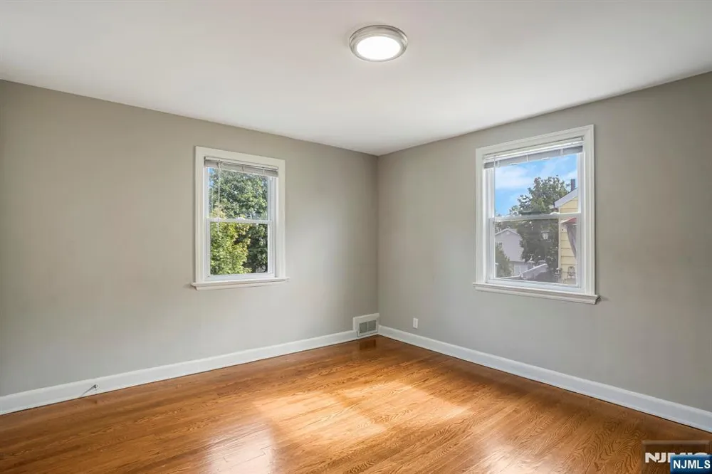 16 Pleasant Belleville, NJ 07109