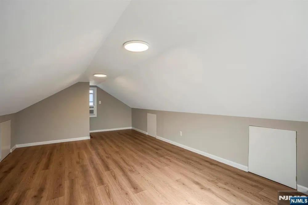 16 Pleasant Belleville, NJ 07109