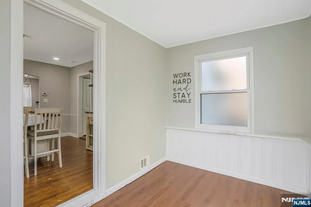 16 Pleasant Belleville, NJ 07109