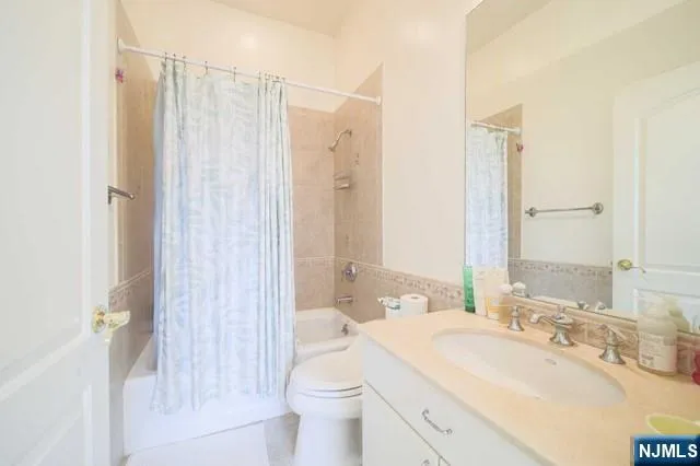 148 Hudson Cove 148 Edgewater, NJ 07020