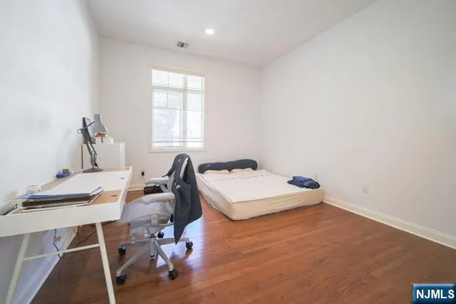 148 Hudson Cove 148 Edgewater, NJ 07020