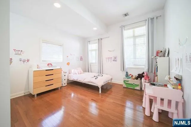 148 Hudson Cove 148 Edgewater, NJ 07020