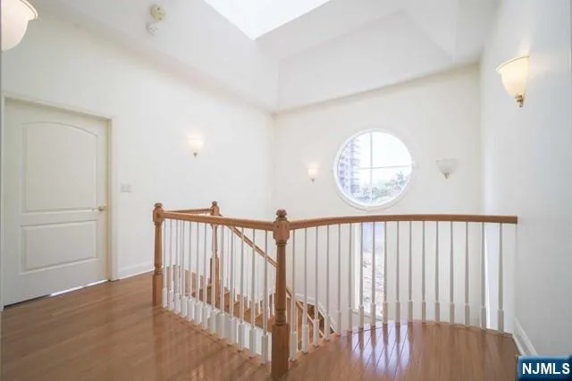 148 Hudson Cove 148 Edgewater, NJ 07020