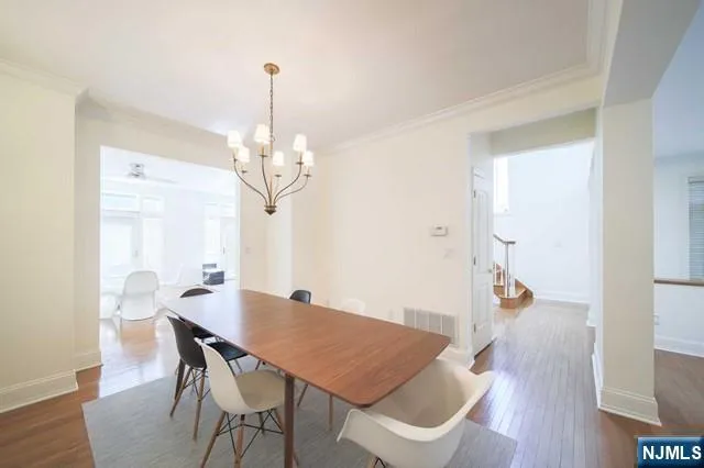 148 Hudson Cove 148 Edgewater, NJ 07020