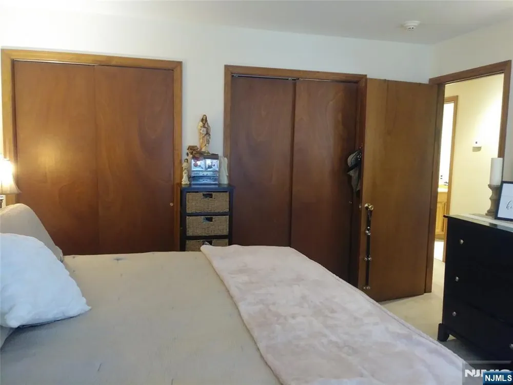 88 Mazur Place Hawthorne, NJ 07506