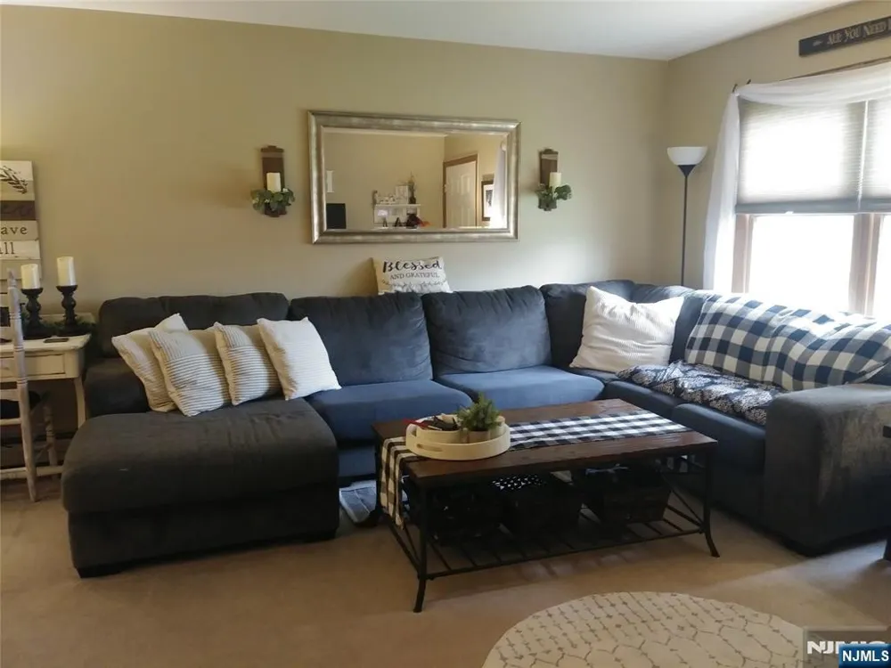 88 Mazur Place Hawthorne, NJ 07506