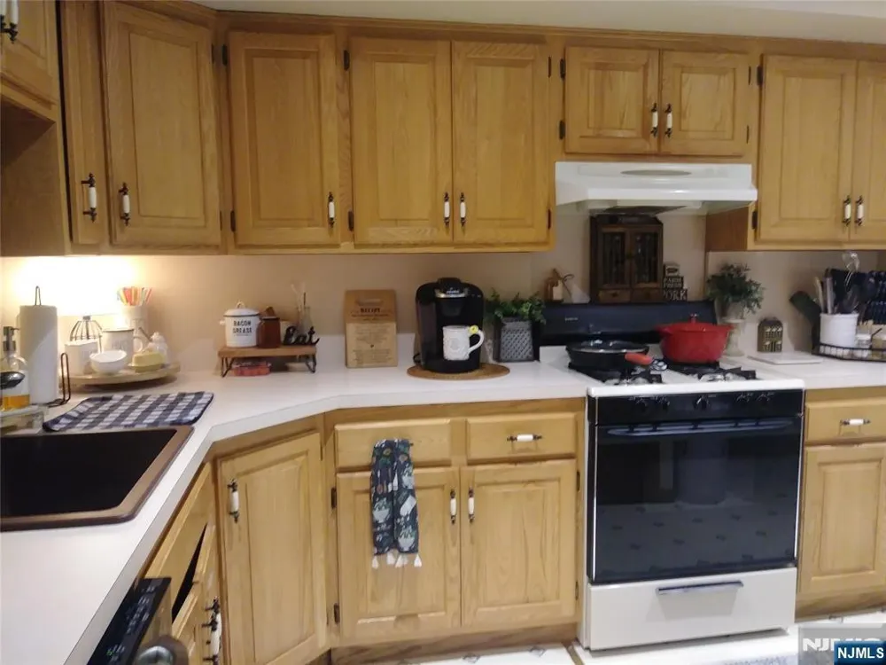88 Mazur Place Hawthorne, NJ 07506