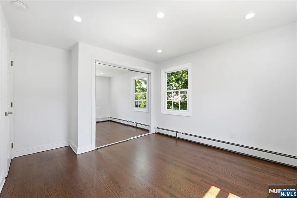 251 Midland Avenue W Paramus, NJ 07652