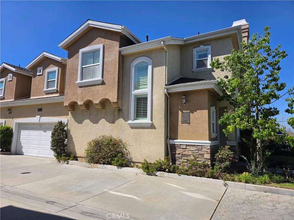 8699 Belmont Cypress, CA 90630
