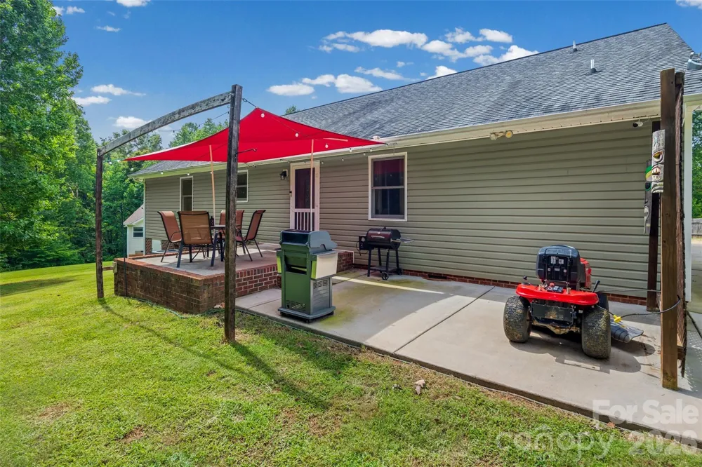 4108 Lydia Suzanne Place Lincolnton, NC 28092