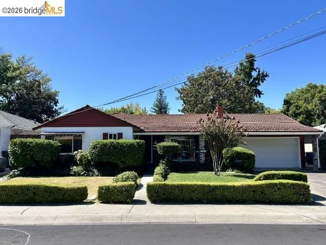 2133 Holbrook Dr Concord, CA 94519