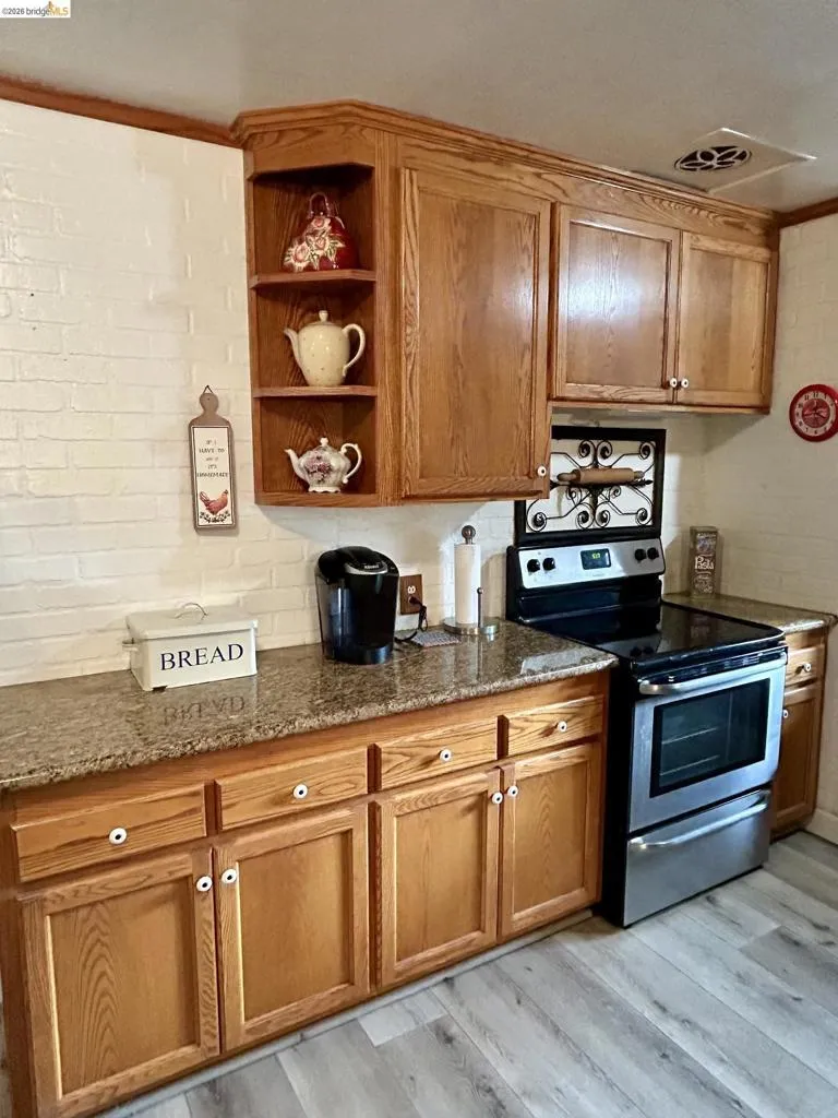 2133 Holbrook Dr Concord, CA 94519