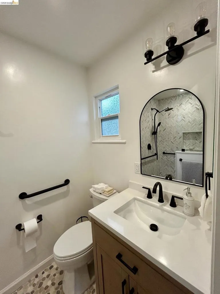 2133 Holbrook Dr Concord, CA 94519