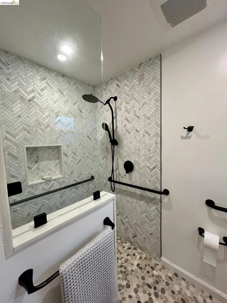 2133 Holbrook Dr Concord, CA 94519