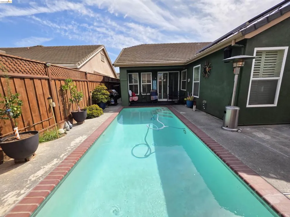 2607 Glow Rd Riverbank, CA 95367