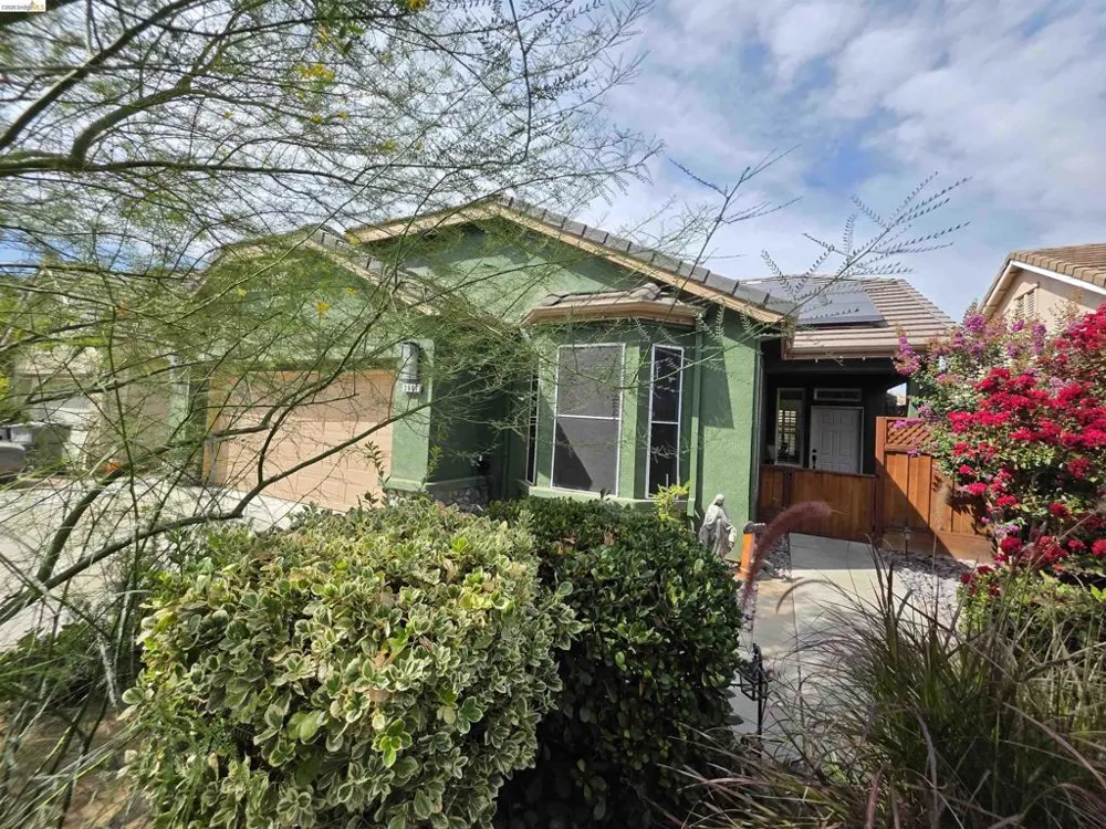 2607 Glow Rd Riverbank, CA 95367