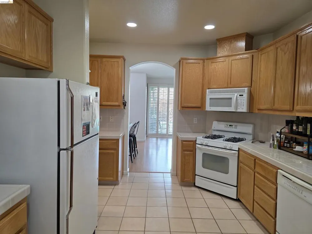 2607 Glow Rd Riverbank, CA 95367