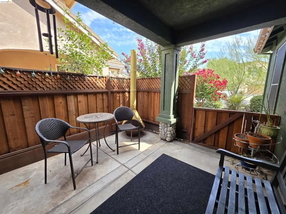 2607 Glow Rd Riverbank, CA 95367