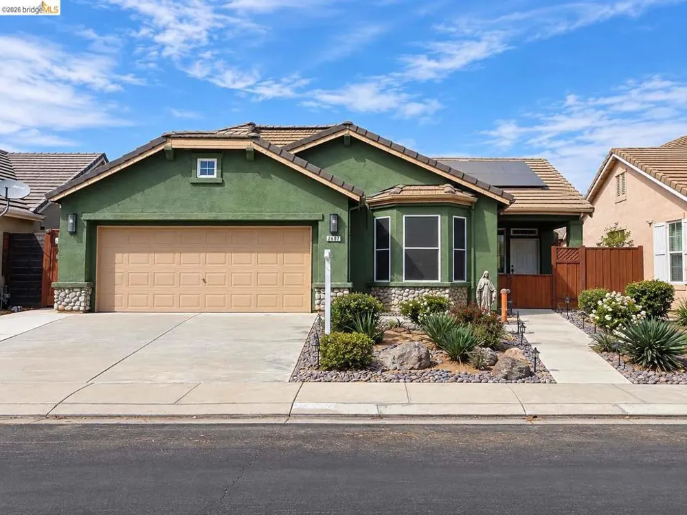 2607 Glow Rd Riverbank, CA 95367