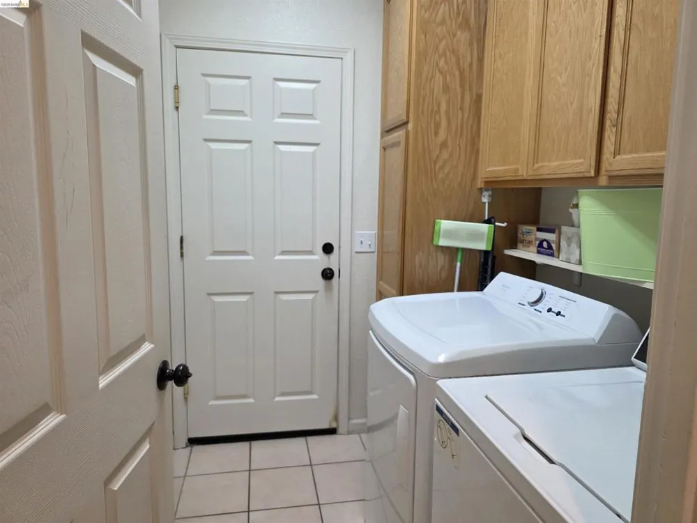 2607 Glow Rd Riverbank, CA 95367