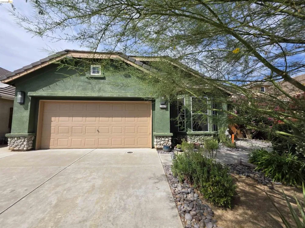 2607 Glow Rd Riverbank, CA 95367